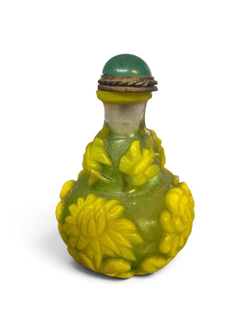 Antique Chinese Cameo Glass Snuff Bottle with Agate Top